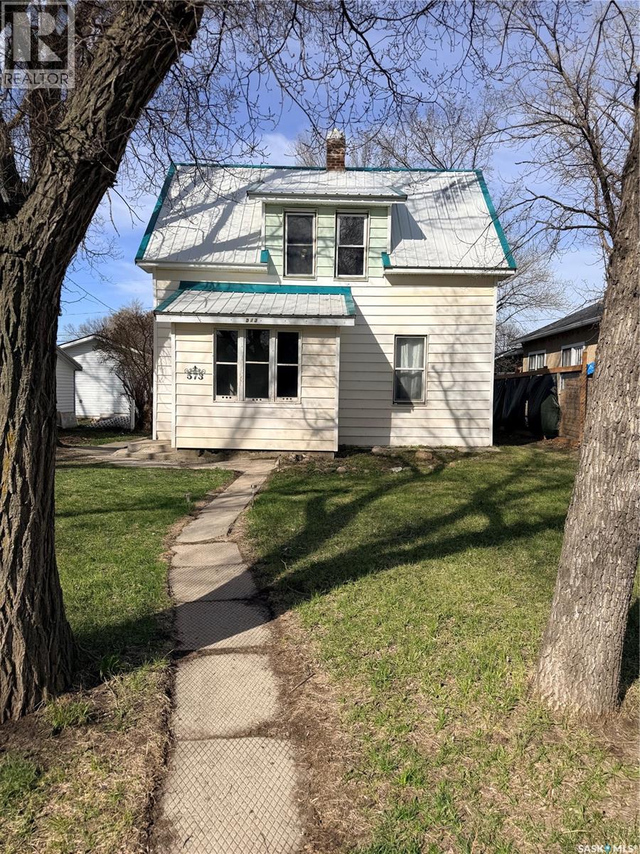573 Centre STREET