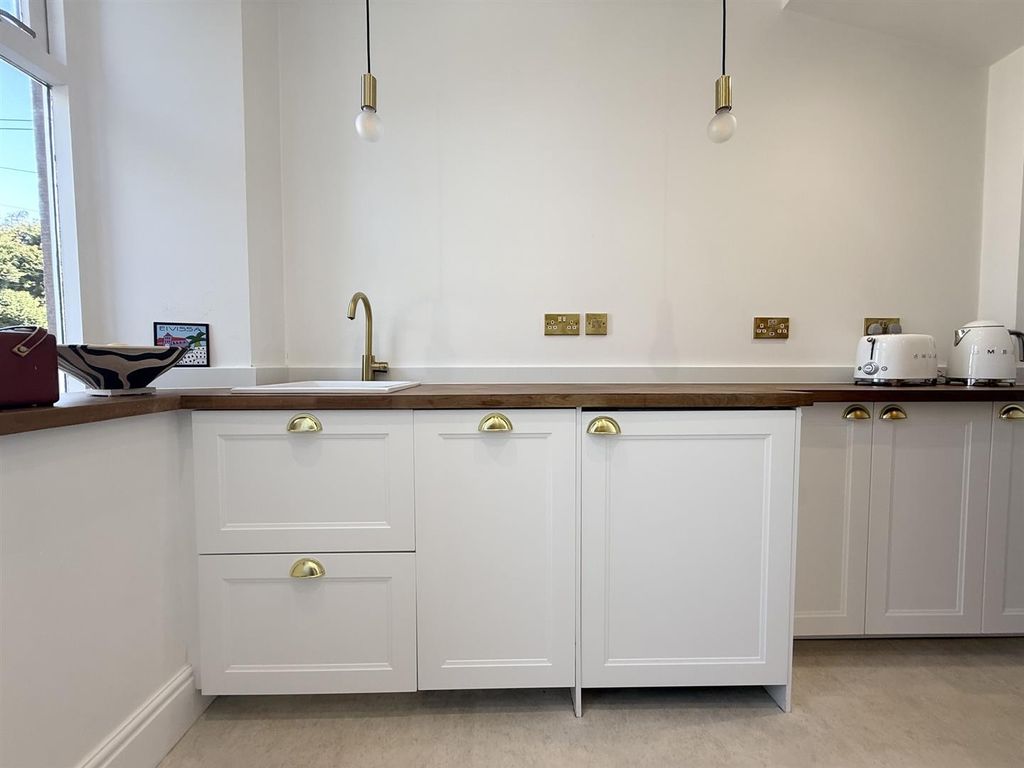Additional image 13 of 2 bed flat for saleAnnan Road, Dumfries DG1
