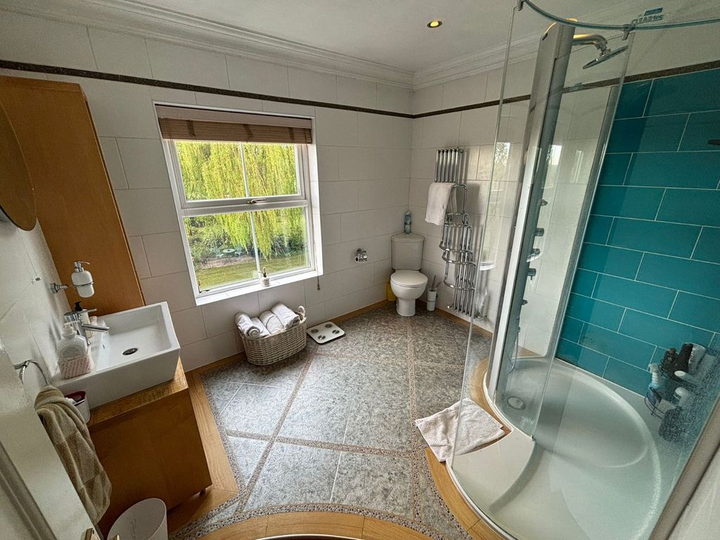 Additional image 14 of 4 bed detached house to rentCastle Road, Cottingham, East Yorkshire HU16