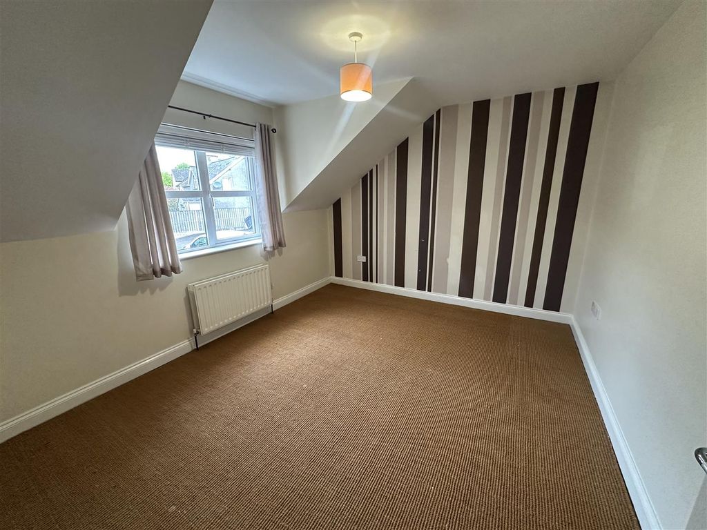 Additional image 14 of 4 bed detached house to rentLogan Gardens, Ballyclare BT39