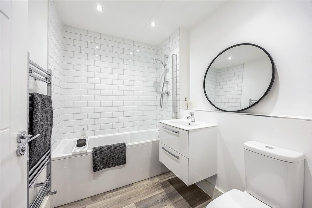 Additional image 13 of 3 bed terraced house for saleBishops Cleeve, Cheltenham GL52