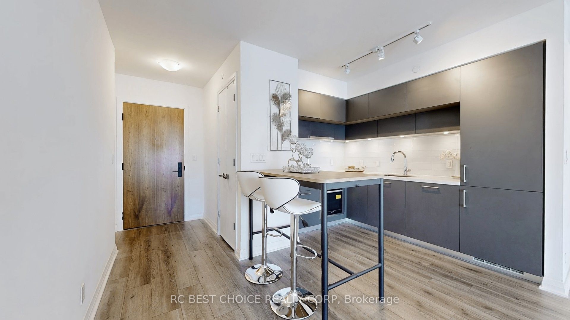 Additional image 6 of 1809-99 Foxbar Road, Toronto, ON, M4V 0B2