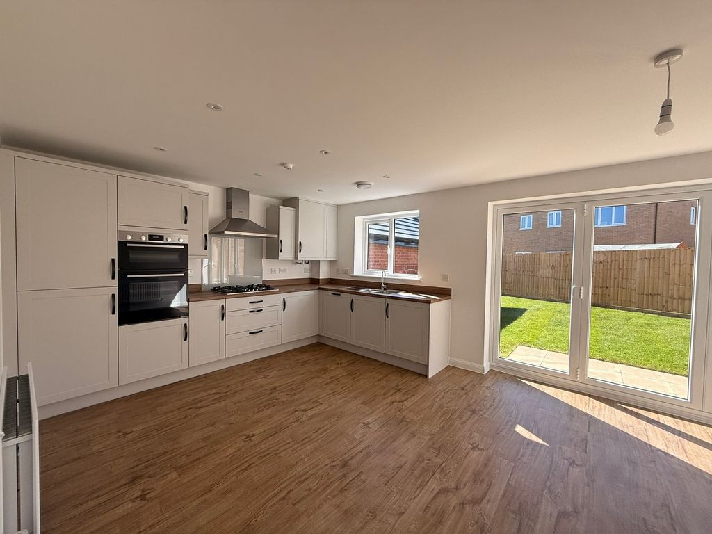 Additional image 3 of 4 bed detached house to rentCelandine Gardens, Priors Hall Park, Corby NN17