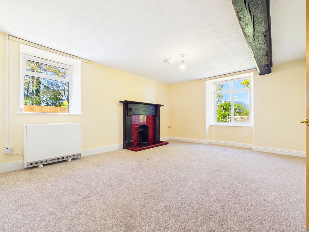 5 bed detached house to rentDevauden NP16 photo 5