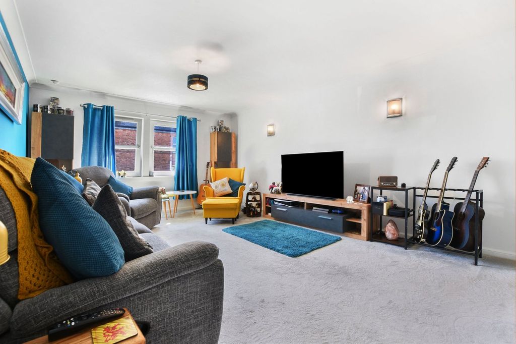 Additional image 2 of 2 bed flat for saleDerwent Court, Kilmarnock KA3