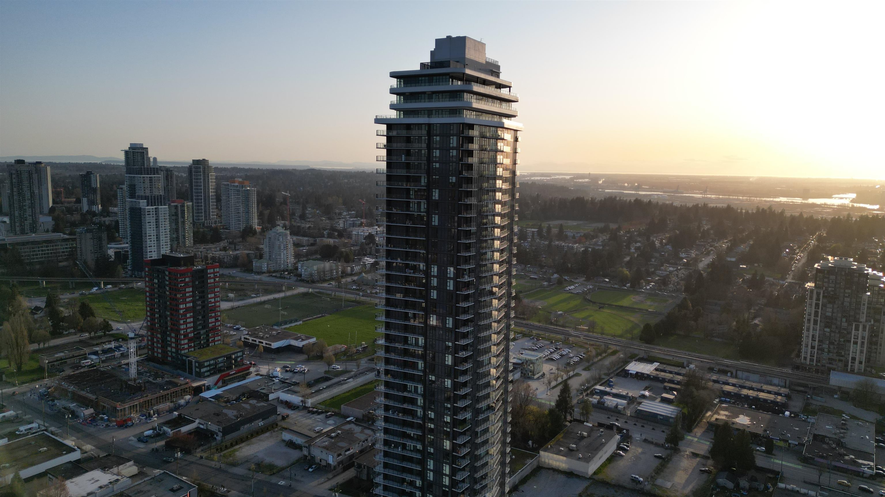 3506-10750 135a Street, Surrey, BC, V3T 0V4