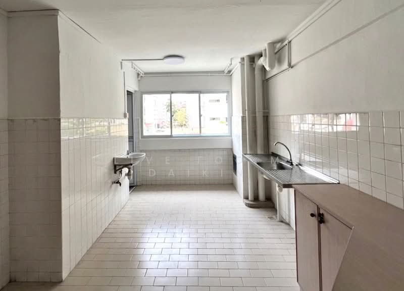 Additional image 3 of 323 Bukit Batok Street 33