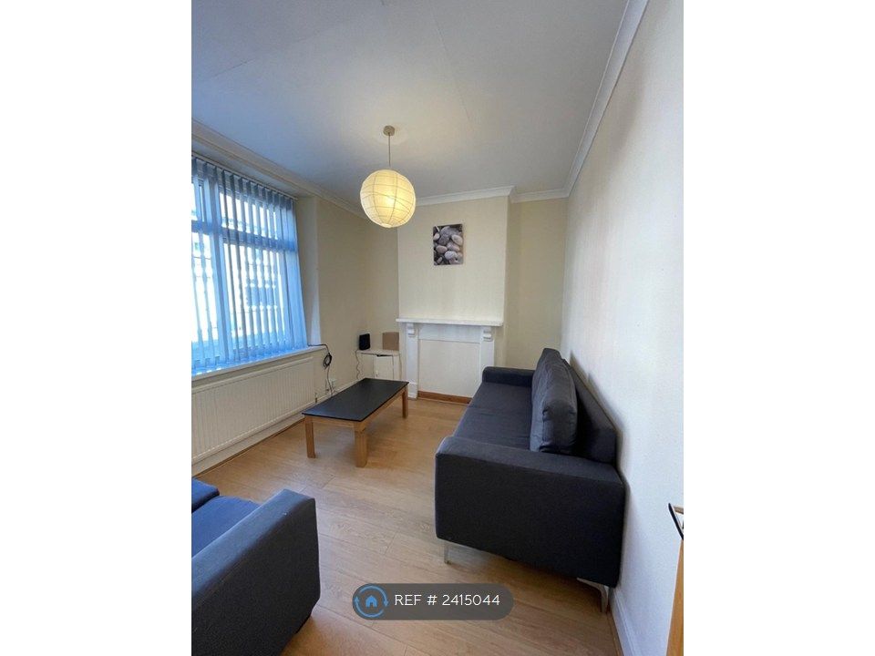 Additional image 5 of 4 bed terraced house to rentMeadow St, Pontypridd CF37