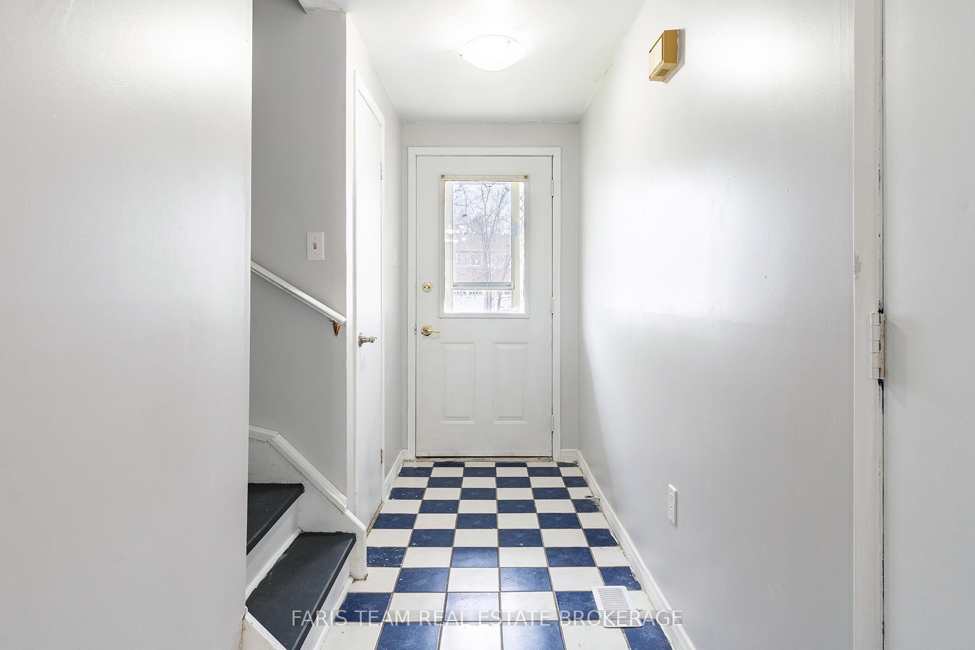 Additional image 3 of 139 Burns Circle, Barrie, ON, L4N 5J8