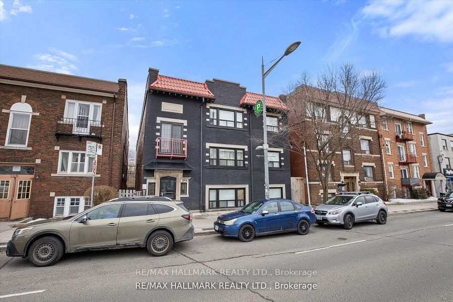 11-595 St Clair Avenue W, Toronto, ON, M6C 1A3