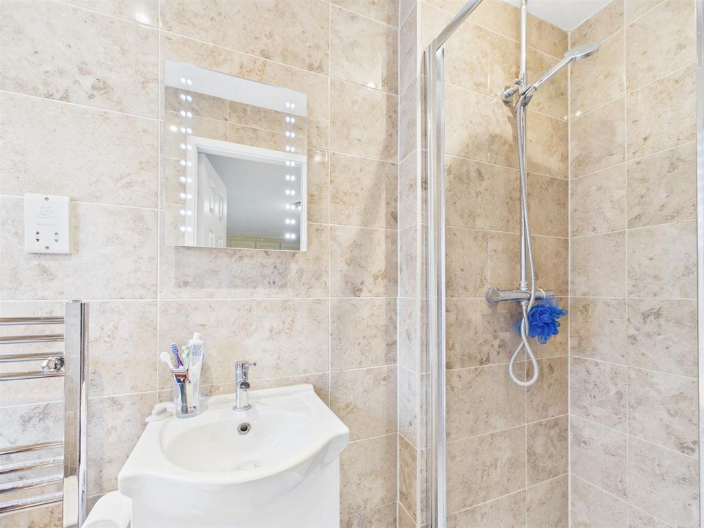 Additional image 9 of 3 bed town house to rentLambert Mews, Stamford PE9