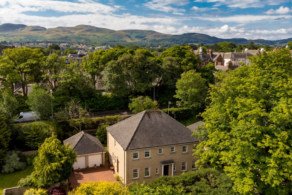 Additional image 26 of 5 bed villa for sale1 South Steil, Glenlockhart, Edinburgh EH10