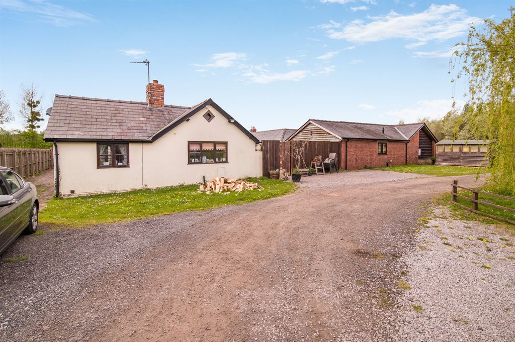 Additional image 16 of 8 bed bungalow for saleLlandenny, Usk, Monmouthshire NP15