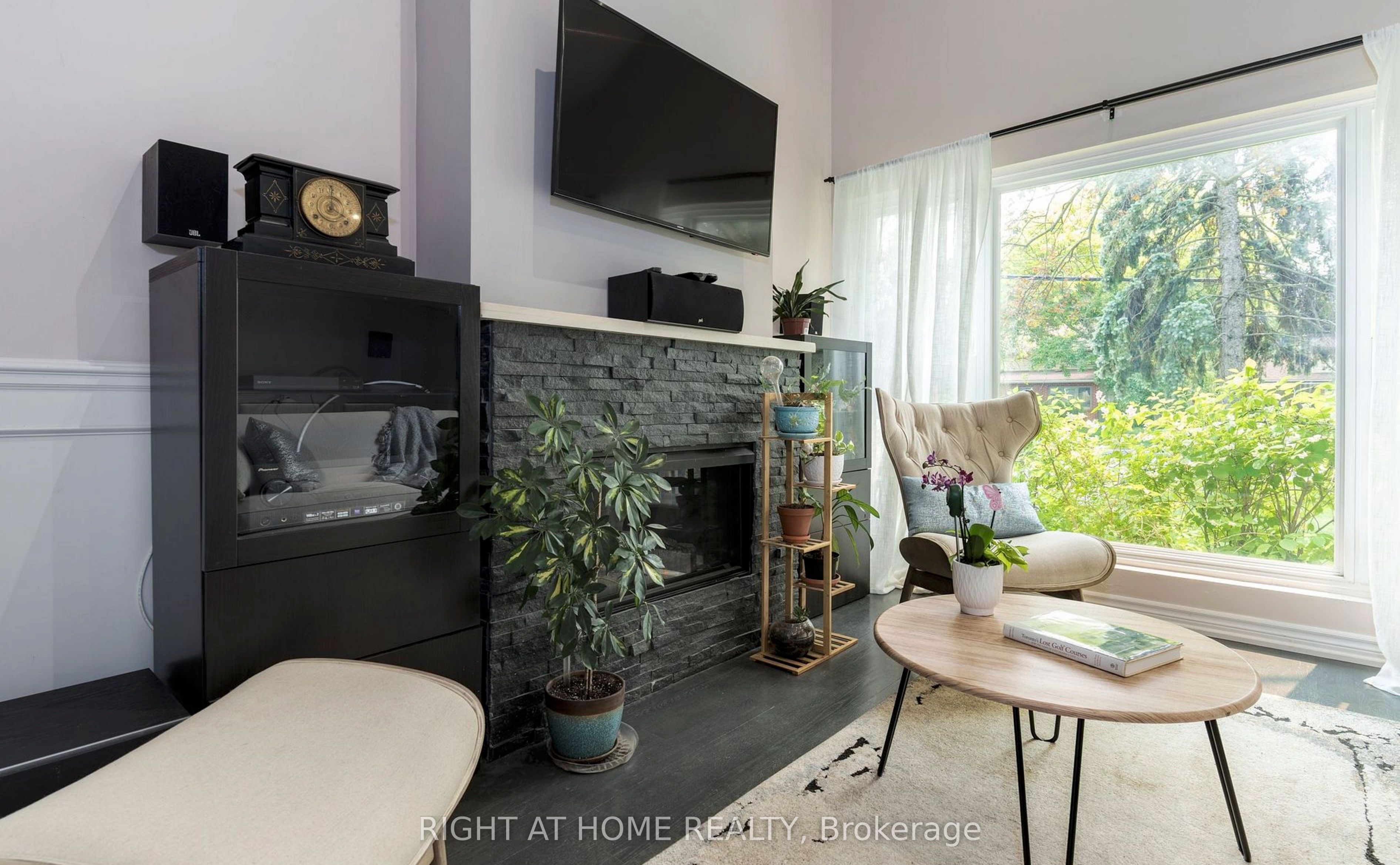 60 Brookridge Drive, Toronto, ON, M1P 3M5 photo 2