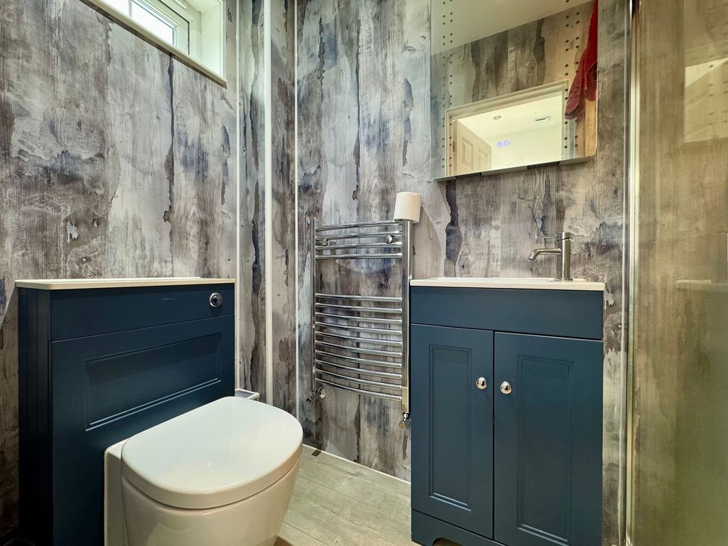 Additional image 6 of 3 bed property to rent13 Pied Du Cotil, St Helier JE2
