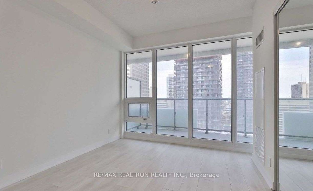 Additional image 5 of 1802-2221 Yonge Street, Toronto, ON, M4S 2B4
