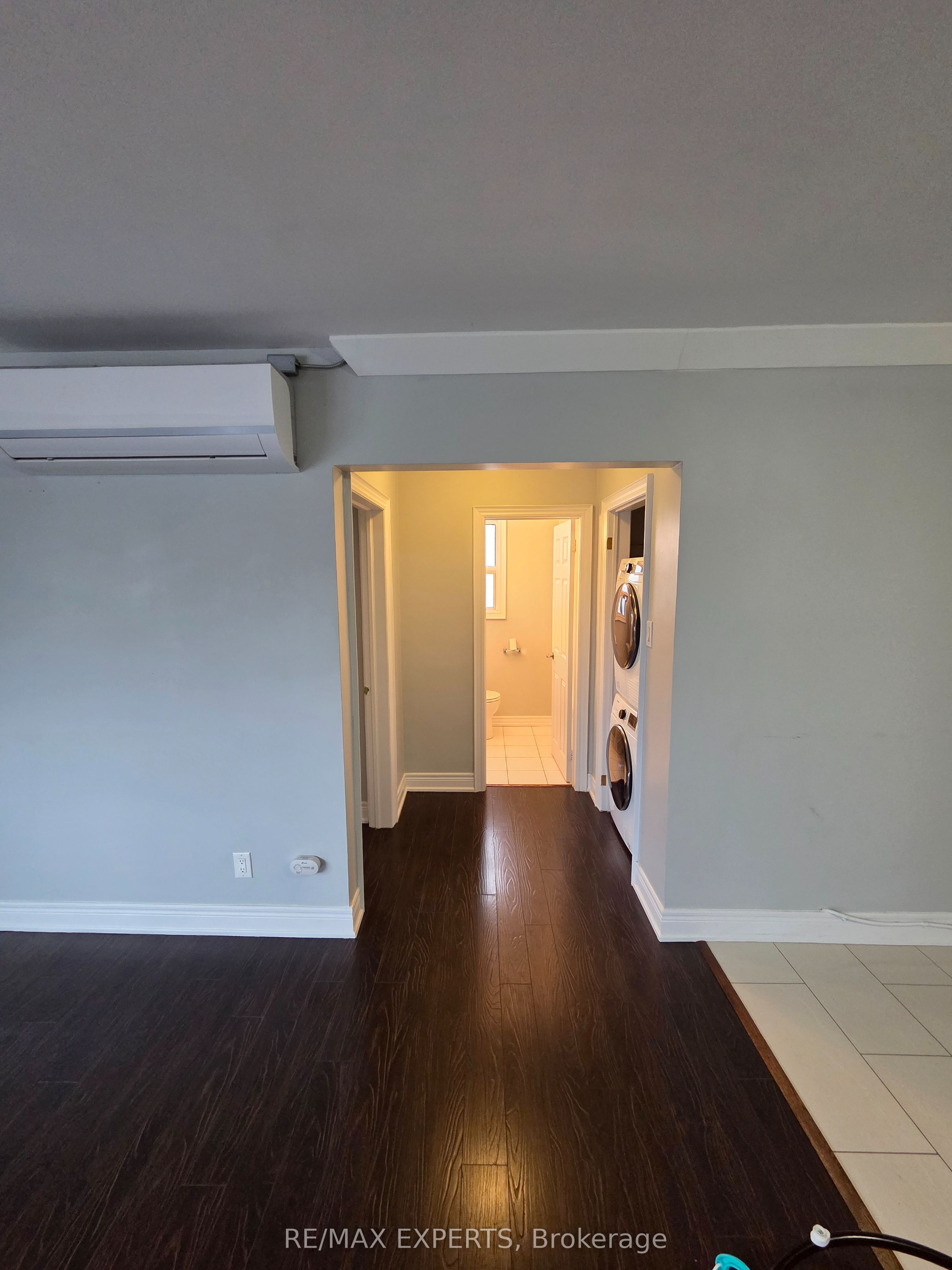 Additional image 3 of 1-21 Scarlett Road, Toronto, ON, M6N 4J5