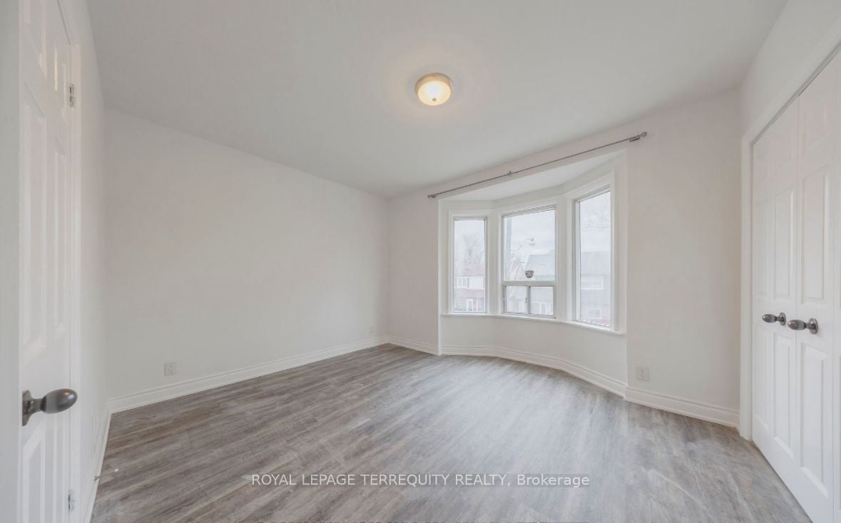 Additional image 5 of Upper-185 Laughton Avenue, Toronto, ON, M6N 2X6