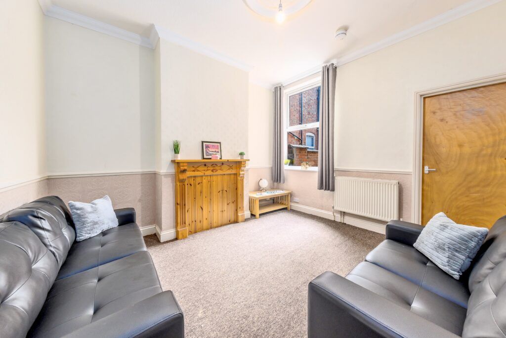 Additional image 2 of 5 bed terraced house to rentBarclay Street, Leicester LE3