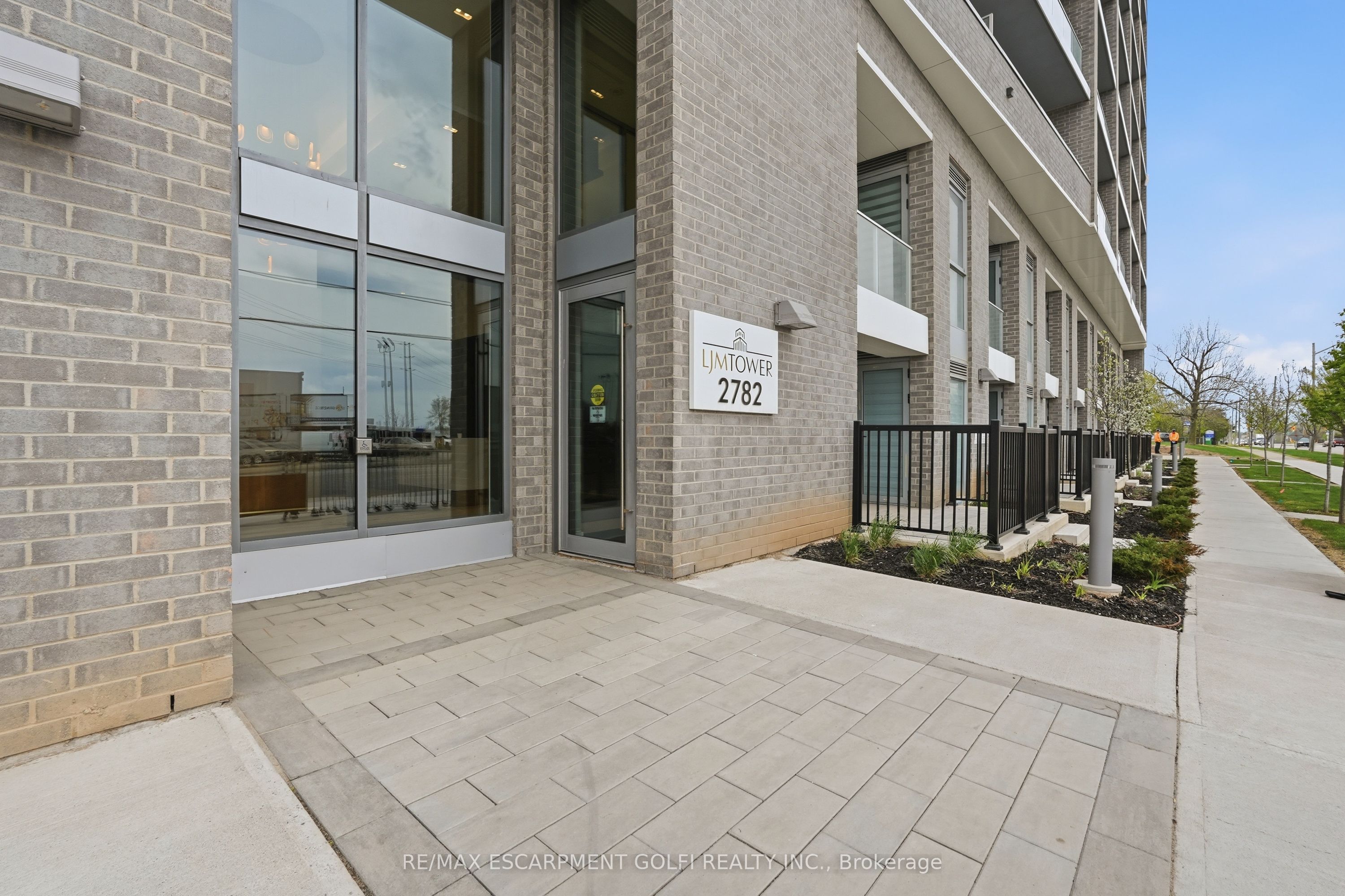 Additional image 3 of 513-2782 Barton Street E, Hamilton, ON, L8E 2J8