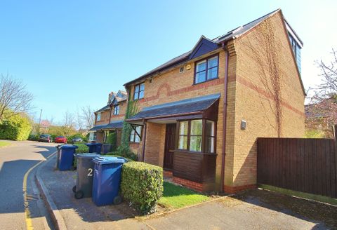 Angus Close, Cambridge CB1