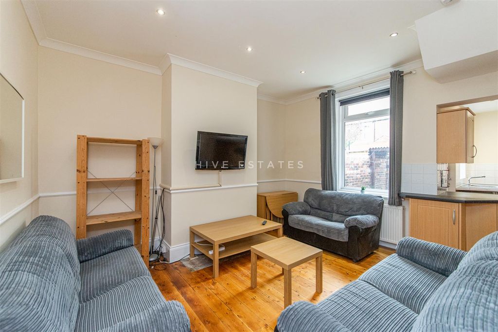 5 bed shared accommodation to rentCardigan Terrace, Heaton, Newcastle Upon Tyne NE6 photo 5