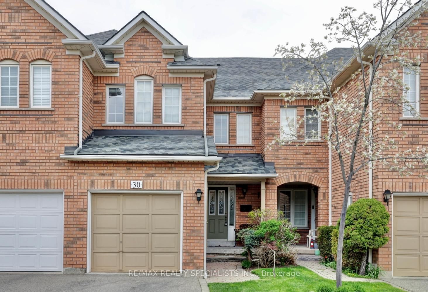 30-2665 Thomas Street, Mississauga, ON, L5M 6G4