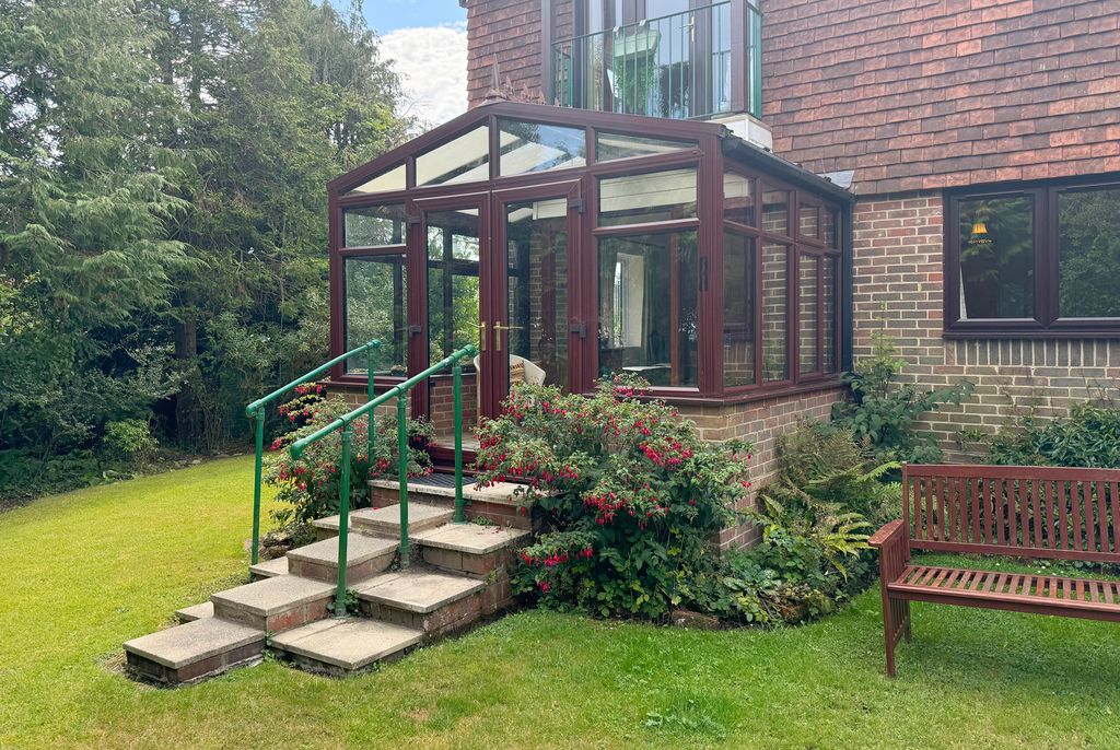 1 bed flat for salePyrford Gardens, Belmore Lane, Lymington, Hampshire SO41
