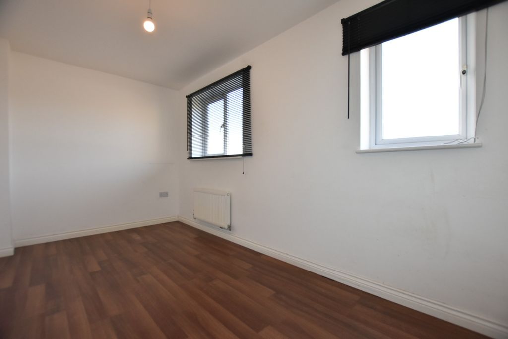 Additional image 7 of 4 bed terraced house to rentLakeview Way, Hampton, Peterborough PE7