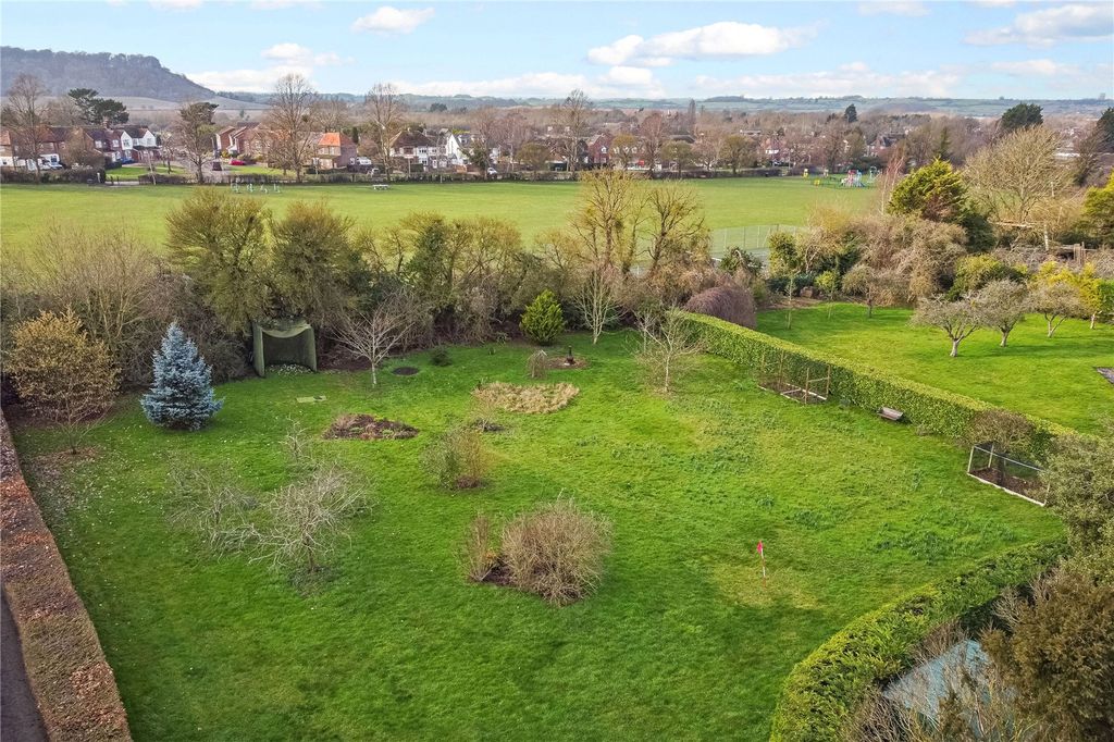 Additional image 44 of 5 bed detached house for saleChurch Road, Barton-Le-Clay, Bedford, Bedfordshire MK45