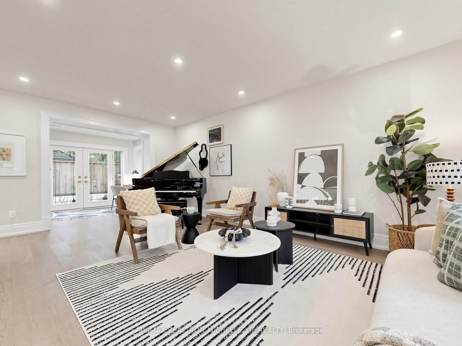Additional image 6 of 15 Strathallan Boulevard, Toronto, ON, M5N 1S8