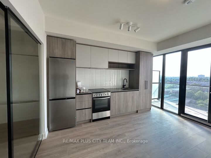 Additional image 3 of 916-181 Sterling Road, Toronto, ON, M6R 0B2