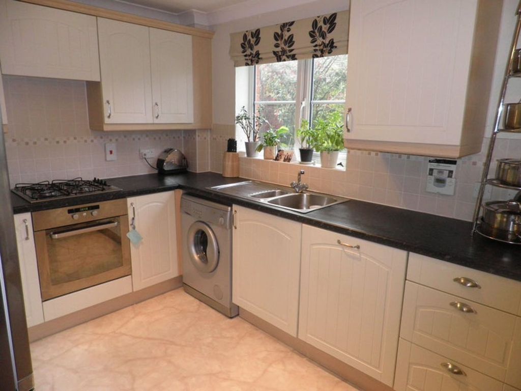 Additional image 3 of 5 bed shared accommodation to rent7 Seabrook Mews, Exeter EX2