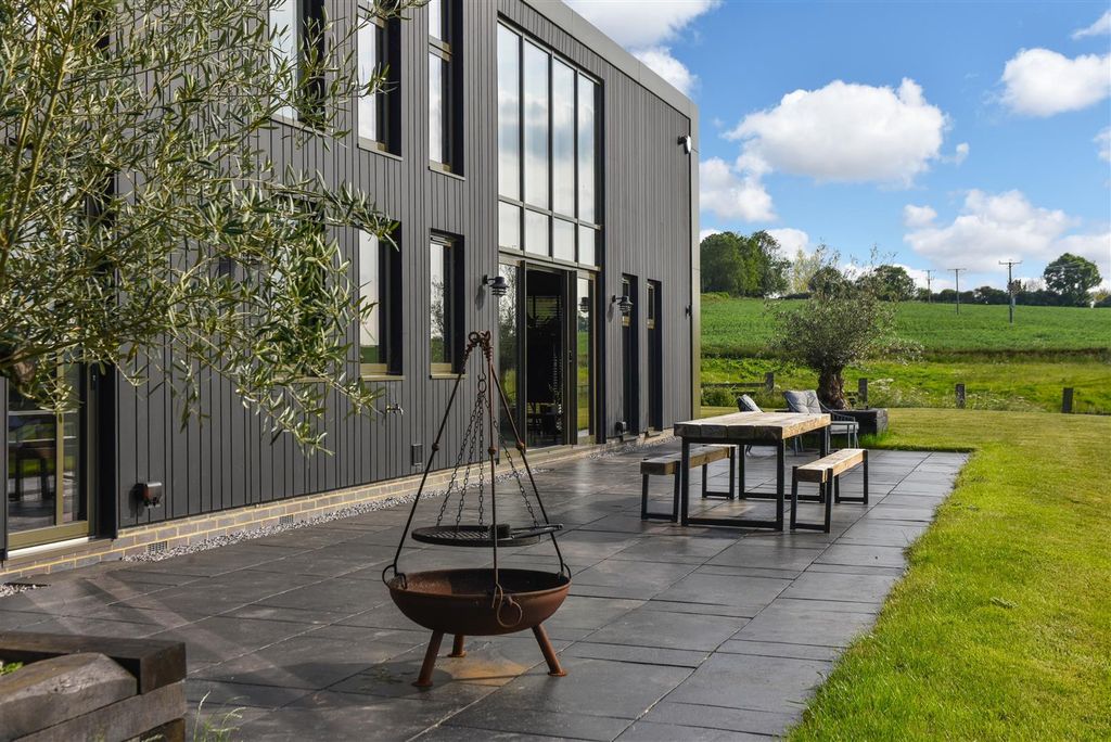 Additional image 28 of 5 bed barn conversion for saleFrog Hall, Brixworth, Northampton NN6