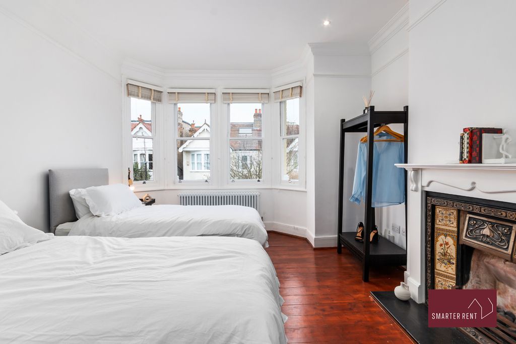 Additional image 15 of 3 bed flat to rentBurlington Avenue, Kew TW9