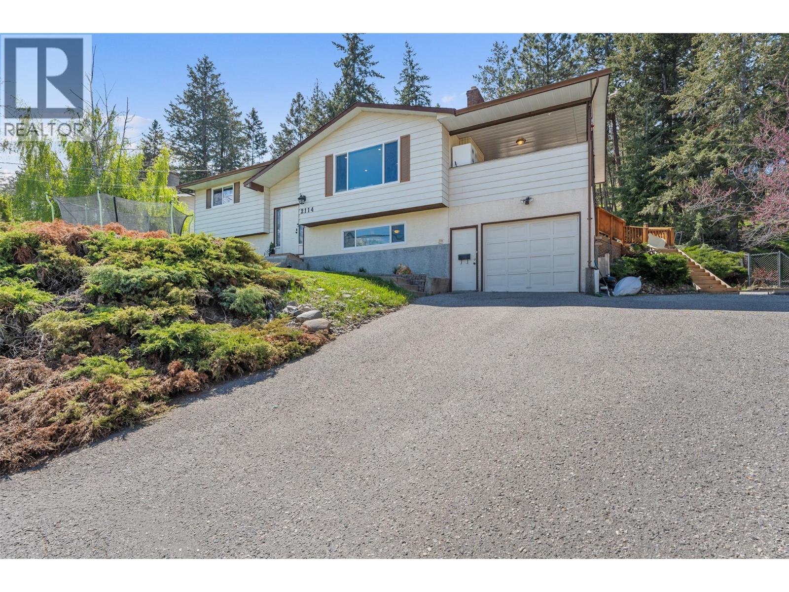 2114 Verde Vista Road, Kelowna, BC, V1P1G5
