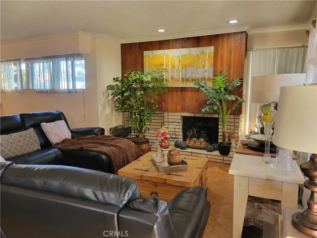 Additional image 3 of 1934 Vineyard Avenue, Los Angeles, CA 90016