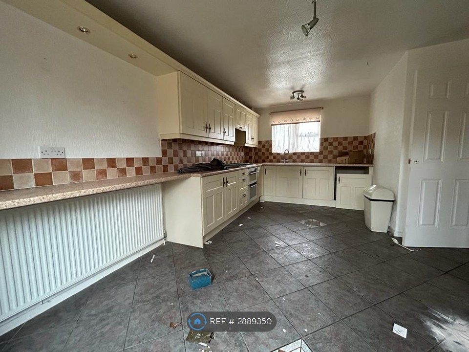 Additional image 5 of 4 bed terraced house to rentOutfield, Bretton, Peterborough PE3