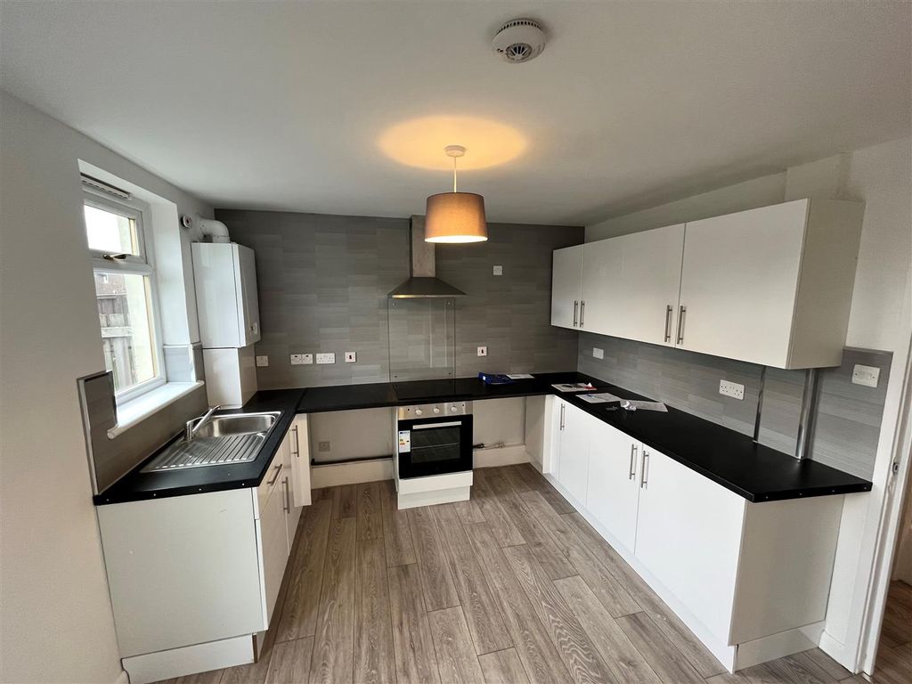 Additional image 4 of 3 bed terraced house to rentBen Nevis Way, Cumbernauld, Glasgow G68