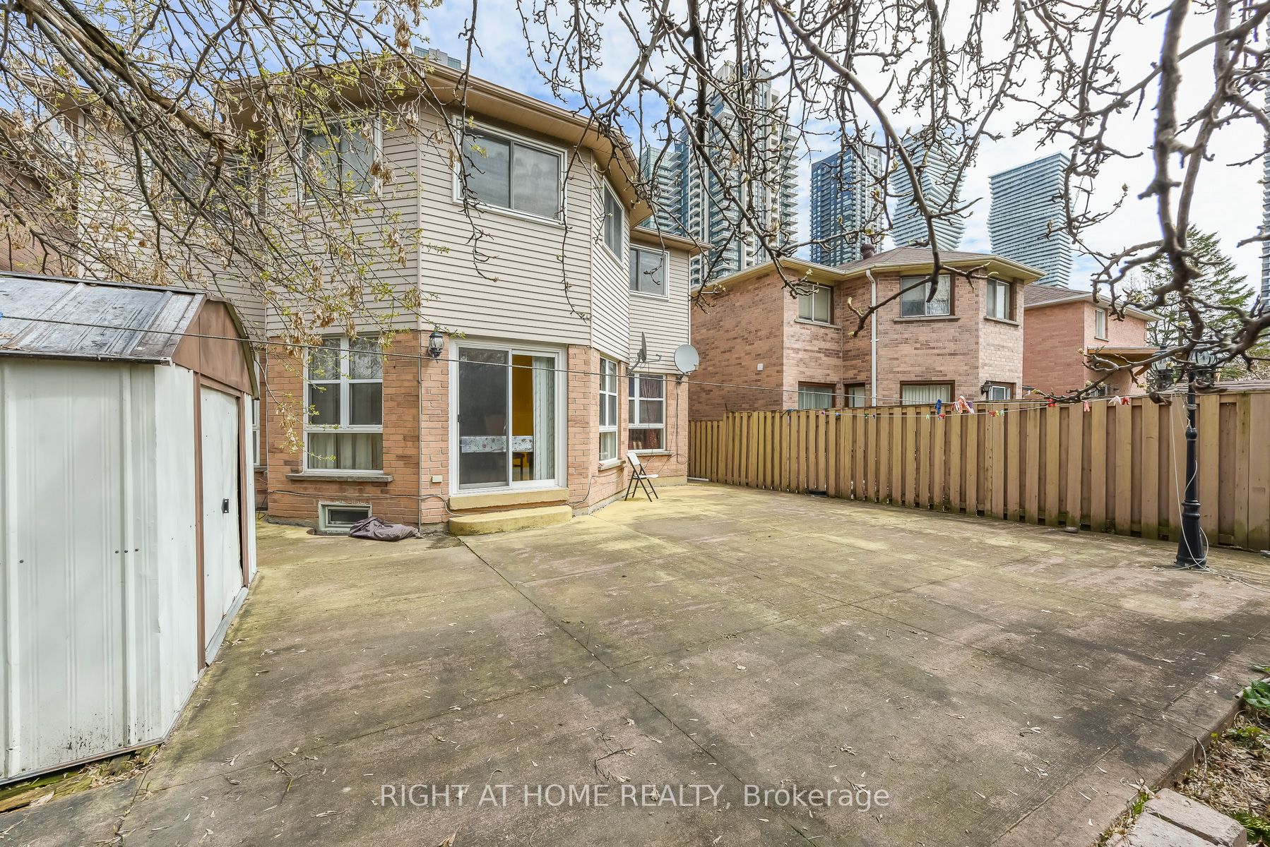 Additional image 5 of 379 Wallenberg Crescent, Mississauga, ON, L5B 3N1