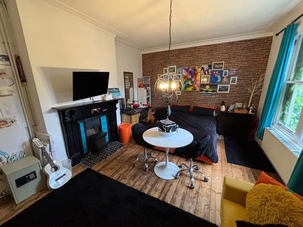 Additional image 13 of 5 bed terraced house to rentWestbourne Avenue, Princes Avenue, Hull, East Riding Of Yorkshi HU5
