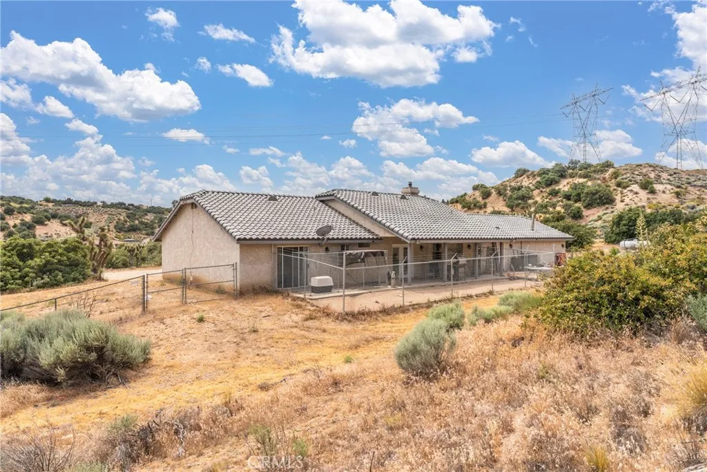 Additional image 24 of 6861 Oak Hill Road, Oak Hills, CA 92344