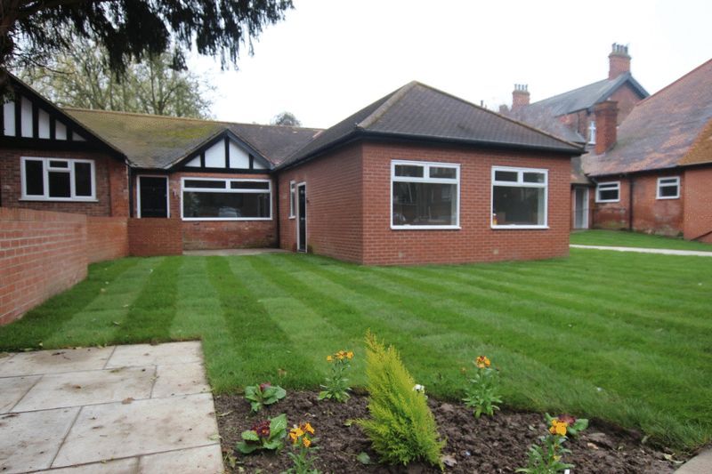 Additional image 8 of 2 bed bungalow to rentThe Lodge, Abbey Road, Grimsby DN32