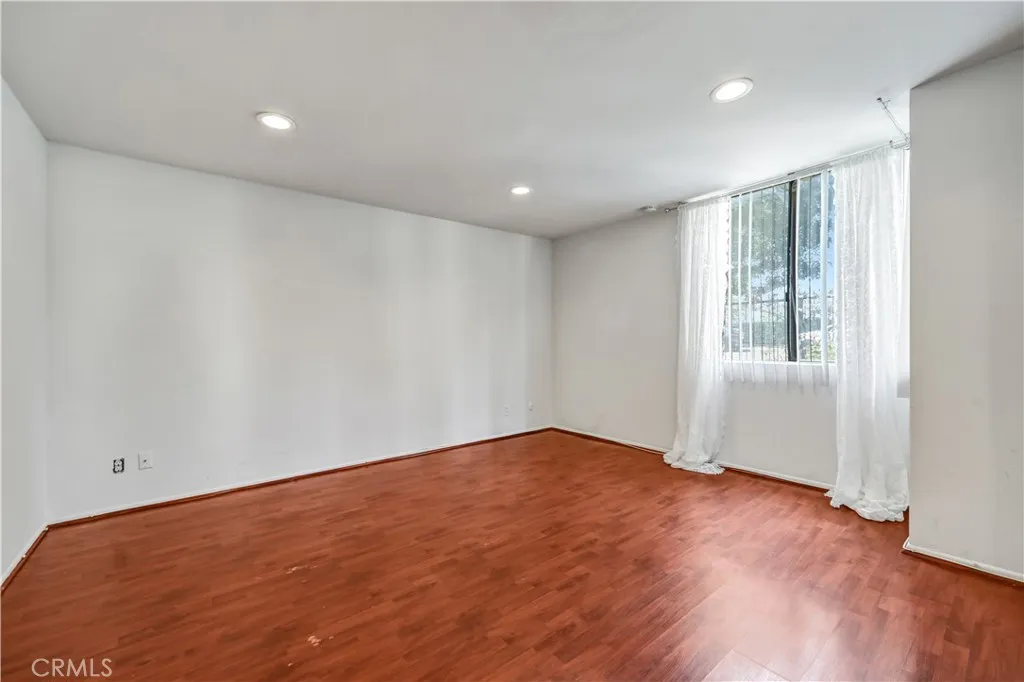 Additional image 20 of 1900 Vine Street Unit 212, Los Angeles, CA 90068
