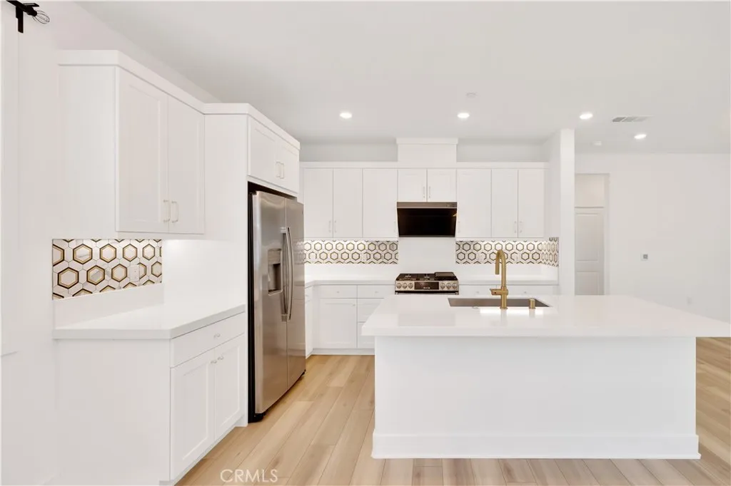 Additional image 9 of 426 Lobata, Irvine, CA 92618