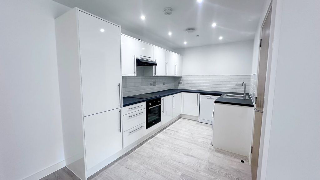 Additional image 2 of 2 bed flat to rent608 Armstrong House, Fletton Quays, Peterborough PE2