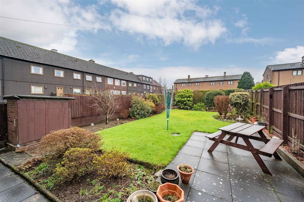 Additional image 13 of 3 bed semi-detached house for saleHelmsdale Crescent, Dundee DD3