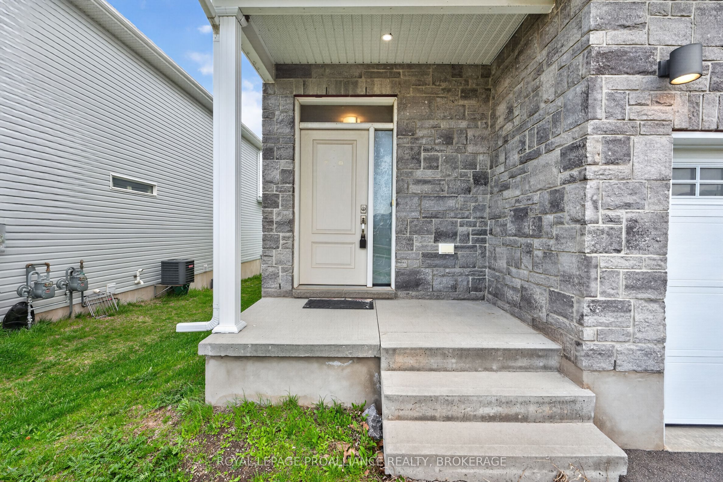 Additional image 3 of 322 Holden Street, Kingston, ON, K7P 0M4