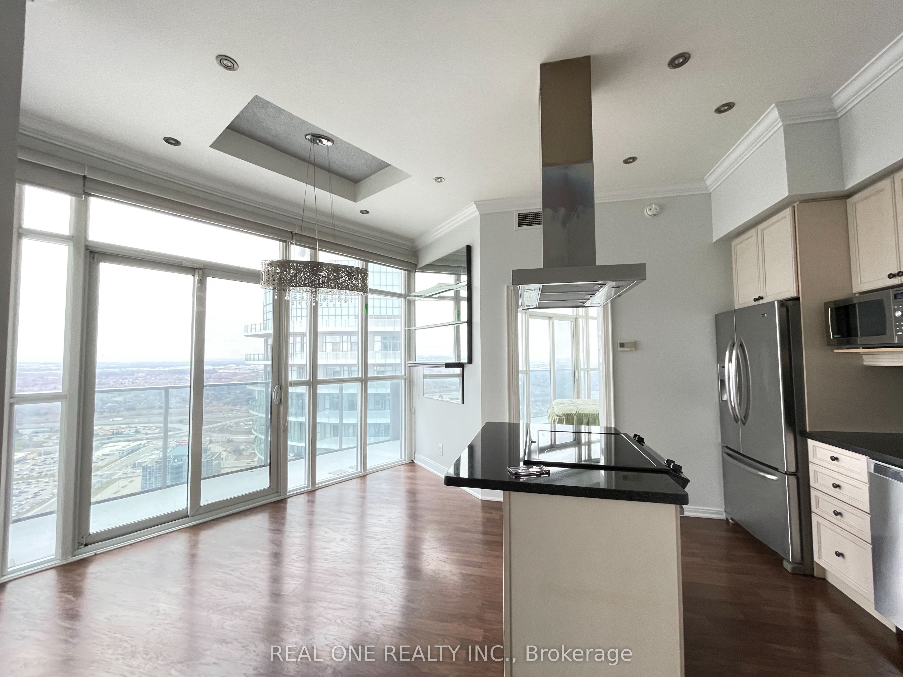 Additional image 3 of 5003-60 Absolute Avenue S, Mississauga, ON, L4Z 0A9