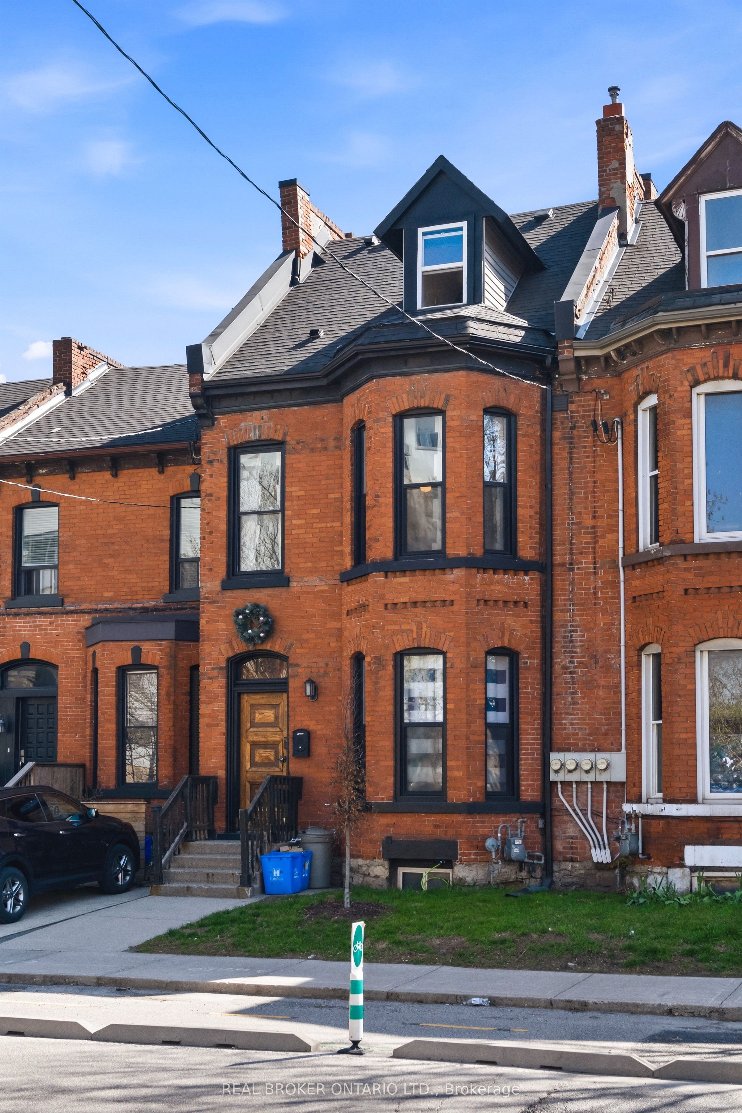 158 Hunter Street E, Hamilton, ON, L8N 1M7